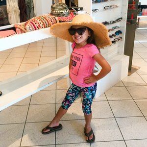 Meet your Posher, Emmy